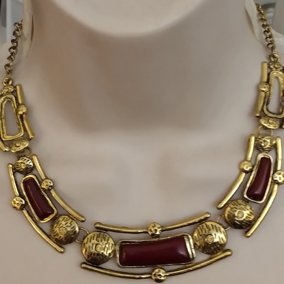 Women's rare beautifully designed necklace